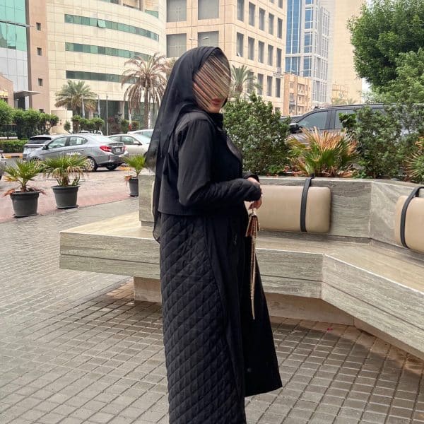 عبايه شتويه خام ترنش كوت + الملفع الثابت